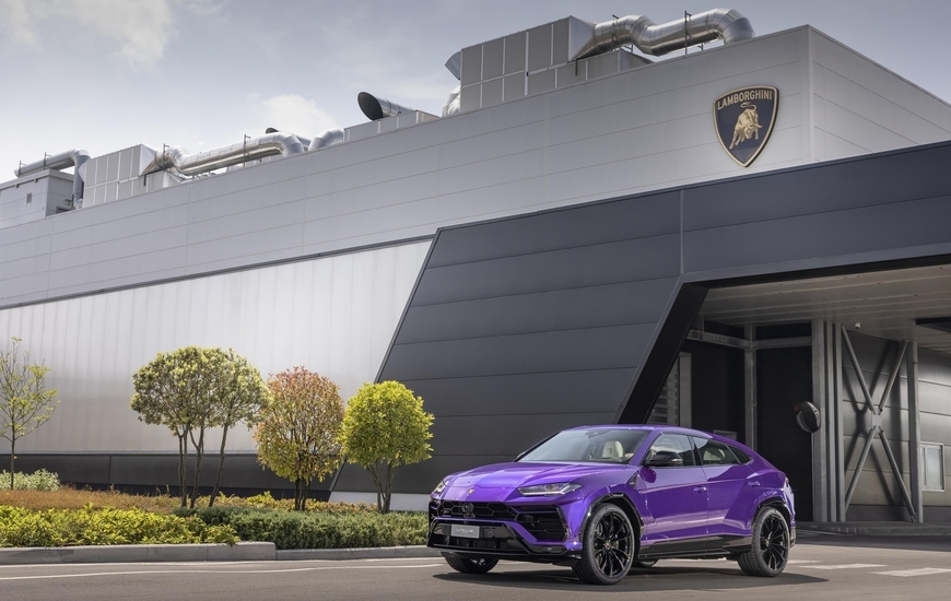 Urus (Ph. Automobili Lamborghini)