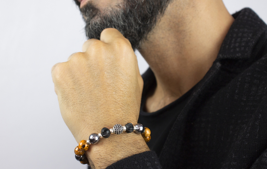 Bracelet with 3D printed elements (Ph: Eternha)