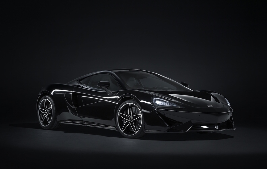McLaren 570 GT Black Collection