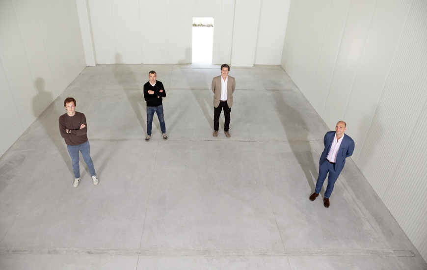 The large refrigerator of Microtex