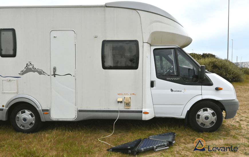 Levante closed position camping car