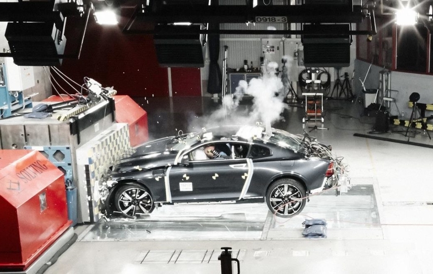 Polestar crash test